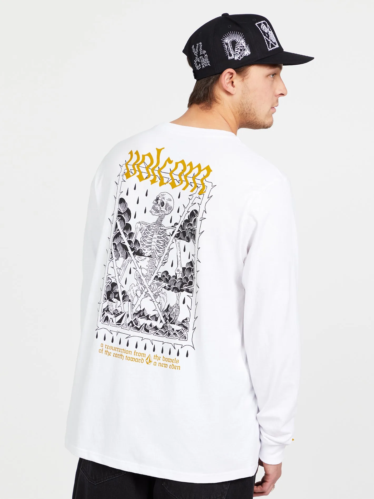 Vaderetro Featured Artist Long Sleeve Tee - White